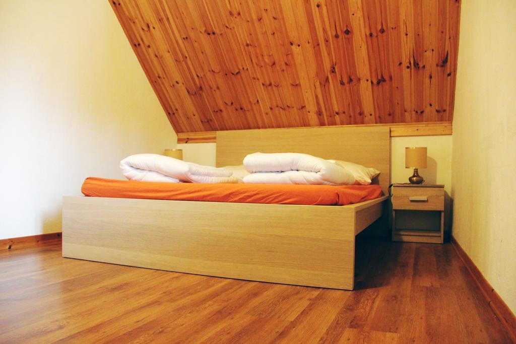 Doppelzimmer mit Gemeinschaftsbad